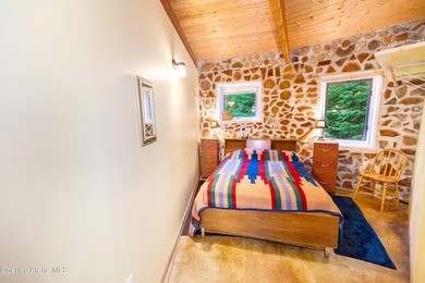 Tucked along 180 feet of Granite Creek frontage, this rare 1 - photo 20