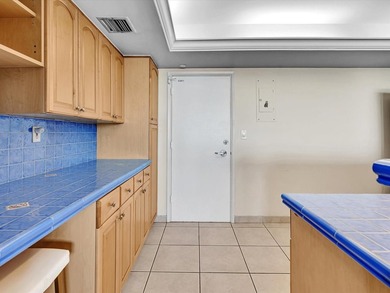 Spacious one bedroom with northern exposure. Relax and enjoy - photo 20
