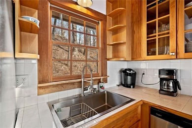 THAT VIEW . . . This perfect mountain cabin sits at over 3000 - photo 23