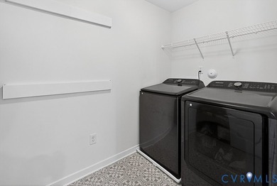 Welcome to Magnolia Green! This beautifully maintained end-unit - photo 32