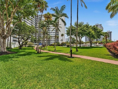 Spacious one bedroom with northern exposure. Relax and enjoy - photo 41