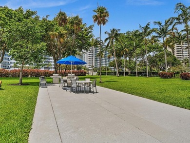 Spacious one bedroom with northern exposure. Relax and enjoy - photo 43