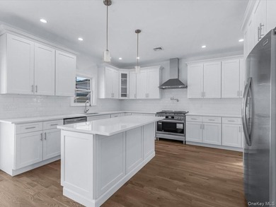 Welcome to 42 Williamson Street, a beautiful new construction - photo 11