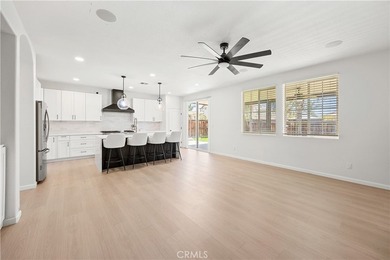 Welcome to the highly sought-after Menifee Lakes community in - photo 11