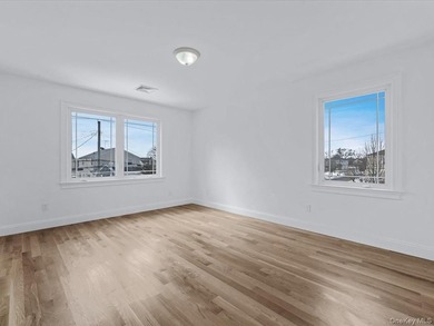 Welcome to 42 Williamson Street, a beautiful new construction - photo 20