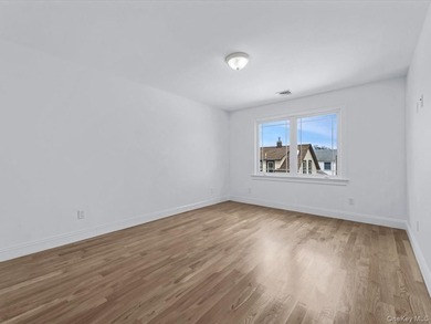 Welcome to 42 Williamson Street, a beautiful new construction - photo 22