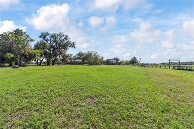 Nestled in a quiet bend near Lake Corpus Christi, this - photo 33
