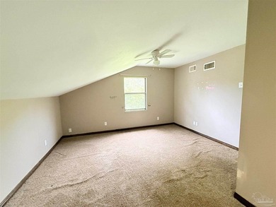 Spacious home offering a unique floor plan with plenty of room - photo 14