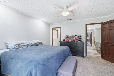 Welcome to 6337 SE Brownlee Rd! Nestled on nearly a full acre in - photo 19