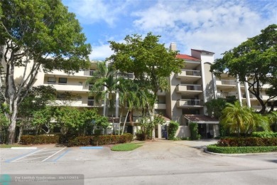 (private lake, pond, creek) Condo For Sale in Delray Beach Florida