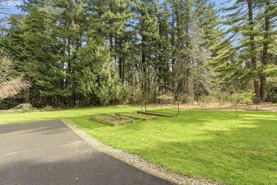 Welcome to 6337 SE Brownlee Rd! Nestled on nearly a full acre in - photo 31