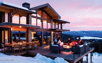Lake Home For Sale in Sandpoint, Idaho