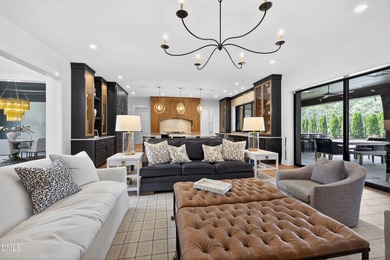 EXCEPTIONAL LIKE-NEW luxury estate overlooking the rolling - photo 8
