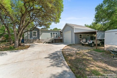 Lake Home For Sale in Canyon Lake, Texas