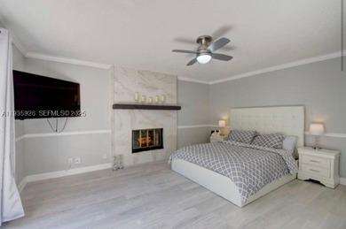Beautiful renovated five bedroom with private gated community - photo 12
