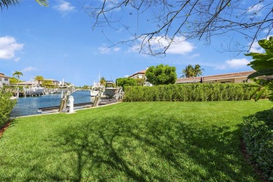 This Sophisticated and elegant residence offers over 5,000 sq ft - photo 3