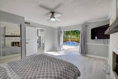 Beautiful renovated five bedroom with private gated community - photo 13