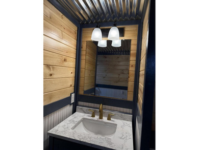 Motivated Seller! Recently remodeled 2-bed, 2-bath cottage on - photo 21