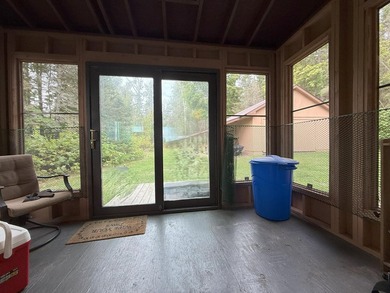 Motivated Seller! Recently remodeled 2-bed, 2-bath cottage on - photo 22