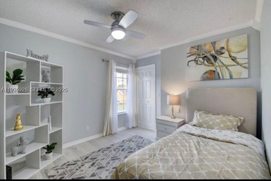 Beautiful renovated five bedroom with private gated community - photo 22