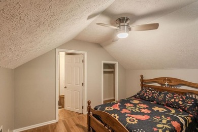 Welcome to a perfect getaway or year around lake home! This - photo 22
