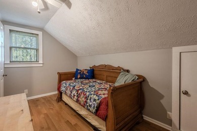 Welcome to a perfect getaway or year around lake home! This - photo 24