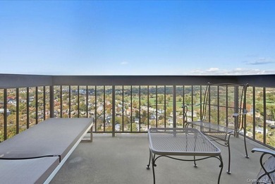 ENJOY INCREDIBLE LOCATION, VIEWS AND RENOVATION! HARD TO FIND! - photo 28