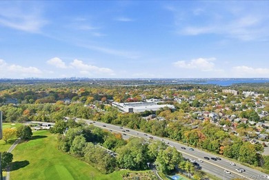 ENJOY INCREDIBLE LOCATION, VIEWS AND RENOVATION! HARD TO FIND! - photo 29