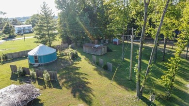 Welcome to a perfect getaway or year around lake home! This - photo 35