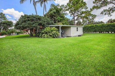 This fantastic pool home can now be yours. This CBS 3/2.5 plus - photo 42