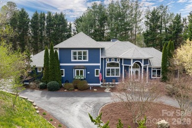 Nestled in the heart of highly desirable Lakeview Park, this - photo 2