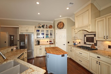 Charming Garden Home in Quail Creek - Built in 2014 Welcome to