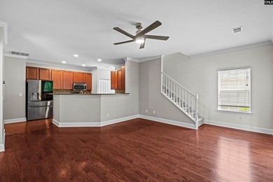 Welcome to this beautifully well maintained, move in ready patio - photo 11