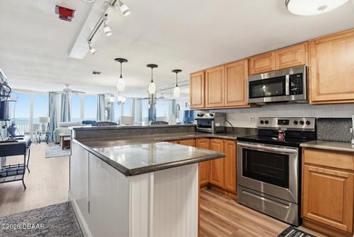 Oceanfront Ocean Views. Furnished. New pool, New seawall, direct - photo 11