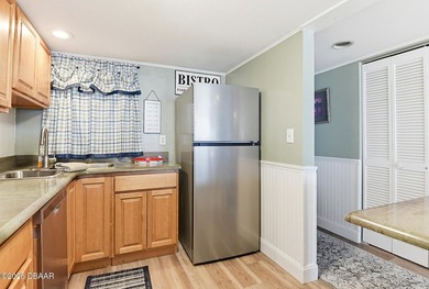 Oceanfront Ocean Views. Furnished. New pool, New seawall, direct - photo 13
