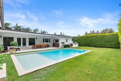 Ideally positioned in the coveted North End of Palm Beach Island - photo 7