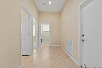 Beautiful 4Bed 2.5Bath 2-car garage on a quiet cul-de-sac - photo 32