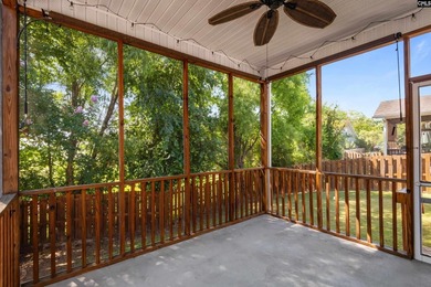 Welcome to this beautifully well maintained, move in ready patio - photo 33