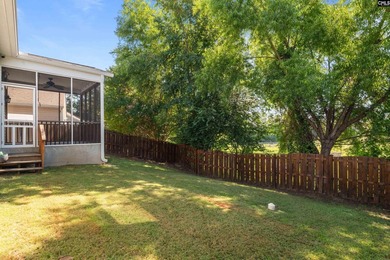Welcome to this beautifully well maintained, move in ready patio - photo 34