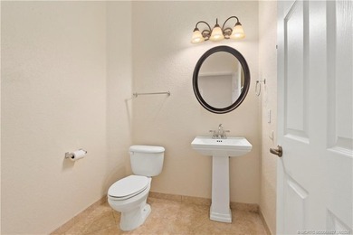 Beautiful 4Bed 2.5Bath 2-car garage on a quiet cul-de-sac - photo 34