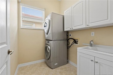 Beautiful 4Bed 2.5Bath 2-car garage on a quiet cul-de-sac - photo 35