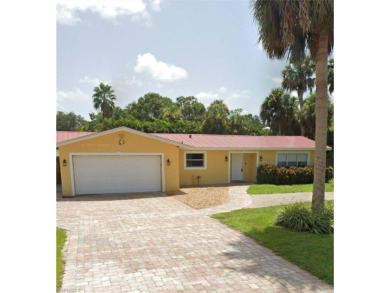 Caloosahatchee River Home For Sale in North Fort Myers Florida