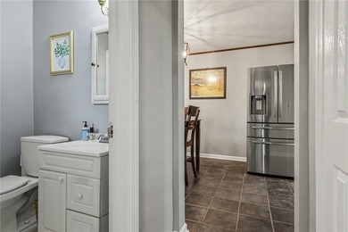 Welcome home to this spacious and beautifully updated 1,499 sq - photo 13