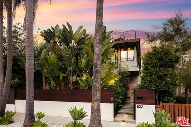 Set on one of Venice's most desirable, tree-lined streets is a - photo 4