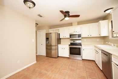 Great unit priced to sell!! Located just minutes from Fort - photo 14