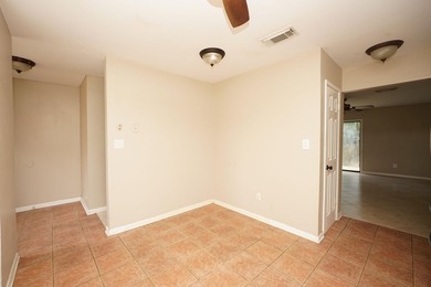 Great unit priced to sell!! Located just minutes from Fort - photo 16