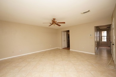 Great unit priced to sell!! Located just minutes from Fort - photo 17