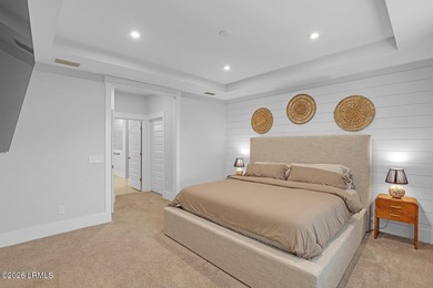 Sharp, stylish, and completely upgraded, this Midpoint at New - photo 21