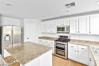 Corner lot in a quiet cul de sac in a high demand southwest