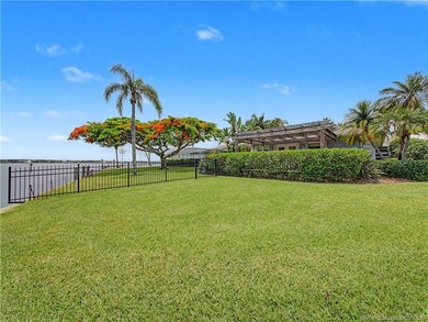 Experience an extraordinary waterfront lifestyle from one of - photo 12